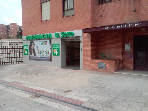 Información y opiniones sobre Farmacia El Soto de Móstoles