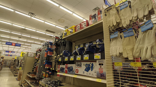Hardware Store «Harbor Freight Tools», reviews and photos, 6808 W Greenfield Ave, West Allis, WI 53214, USA