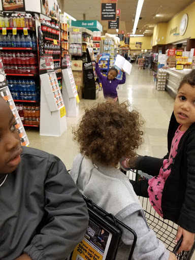 Grocery Store «Safeway», reviews and photos, 10276 Southern Maryland Blvd, Dunkirk, MD 20754, USA