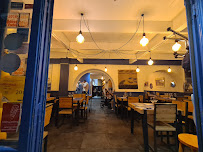 Atmosphère du Restaurant méditerranéen La Méditerranéenne à Sète - n°3
