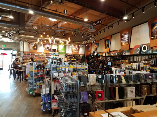 Shopping Mall «Villaggio Shopping Center», reviews and photos, 7959 N Blackstone Ave, Fresno, CA 93720, USA