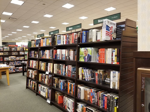 Book Store «Barnes & Noble», reviews and photos, 3561 N Freeway Blvd, Sacramento, CA 95834, USA