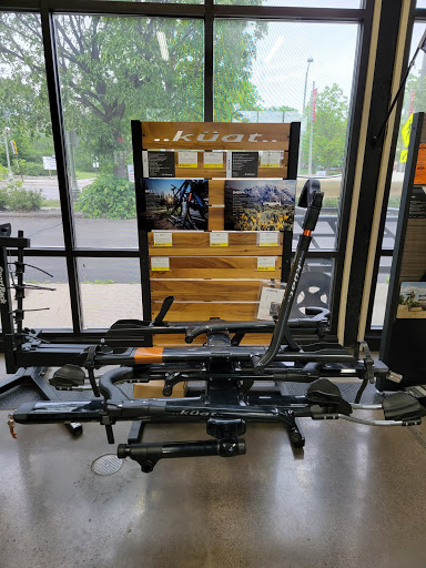 Auto Parts Store «Rack Attack Minneapolis», reviews and photos, 4170 Excelsior Blvd, St Louis Park, MN 55416, USA