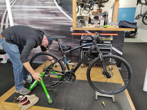 Bicycle Store «Victory Bicycle Studio», reviews and photos, 2549 Broad Ave, Memphis, TN 38112, USA