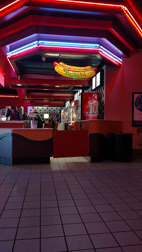 Movie Theater «Regal Cinemas Interstate Park 18», reviews and photos, 1089 Interstate Pkwy, Akron, OH 44312, USA