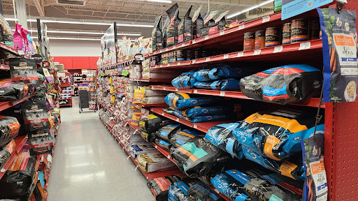 Pet Supply Store «Petco Animal Supplies», reviews and photos, 200 Edwards Blvd b, Lake Geneva, WI 53147, USA