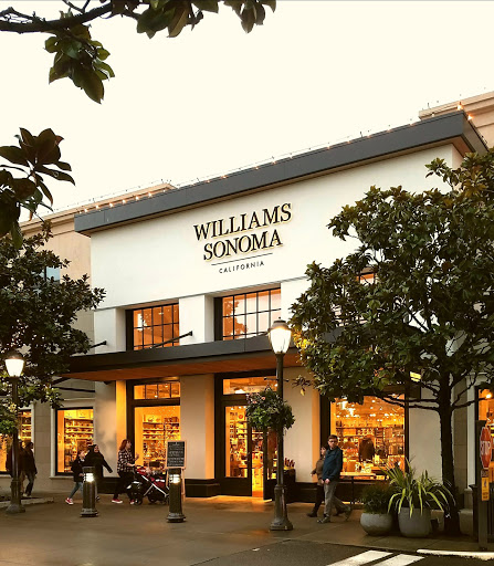 Computer Store «Apple University Village», reviews and photos, 2656 NE University Village St, Seattle, WA 98105, USA