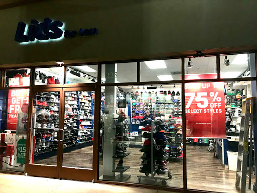Clothing Store «Gap Outlet», reviews and photos, 1001 N Arney Rd, Woodburn, OR 97071, USA