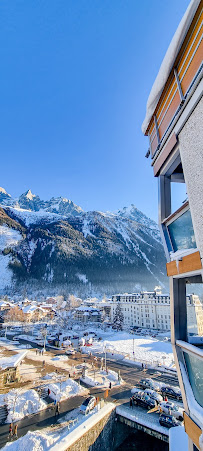Extérieur du Restaurant Alpina Eclectic Hotel & Spa Chamonix à Chamonix-Mont-Blanc - n°12