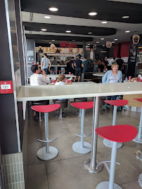 Atmosphère du Restaurant KFC Villenave-d'Ornon - n°19