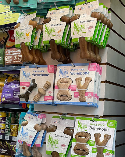 Pet Supply Store «Pet Island», reviews and photos, 10-50 Jackson Ave, Long Island City, NY 11101, USA