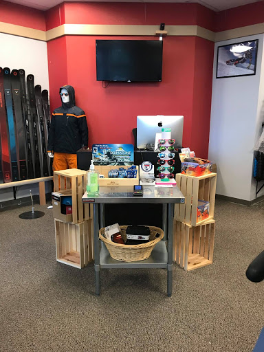 Ski Shop «R J Bradley Ski & Bike», reviews and photos, 312 Great Rd, Littleton, MA 01460, USA