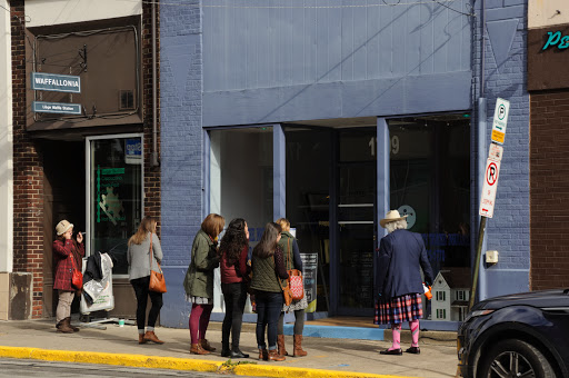 Waffallonia, 1707 Murray Ave, Pittsburgh, PA 15217, USA, 