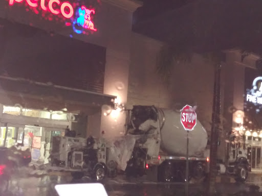 Pet Supply Store «Petco Animal Supplies», reviews and photos, 11147 Park Blvd N, Seminole, FL 33772, USA