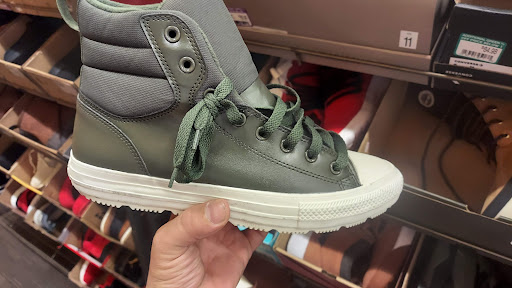 Shoe Store «DSW Designer Shoe Warehouse», reviews and photos, 25 Hazard Ave, Enfield, CT 06082, USA