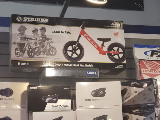 Motorcycle Dealer «Everett Powersports - Honda, Suzuki, Husqvarna», reviews and photos, 215 SW Everett Mall Way, Everett, WA 98204, USA