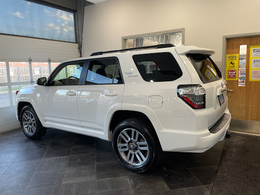 Toyota Dealer «Bredemann Toyota», reviews and photos, 1301 W Dempster St, Park Ridge, IL 60068, USA