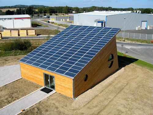 Fournisseur d'équipements d'énergie solaire COURANT NATUREL Soual