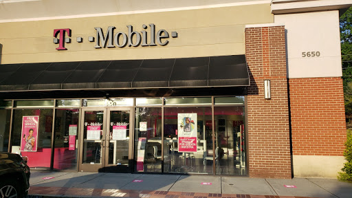 Cell Phone Store «T-Mobile», reviews and photos, 5650 Roswell Rd, Atlanta, GA 30342, USA