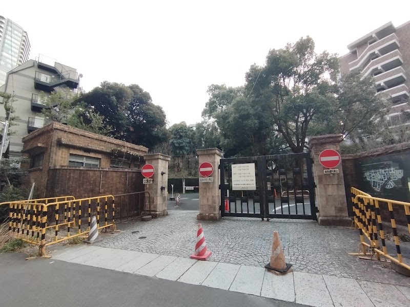 東京大学 池之端門