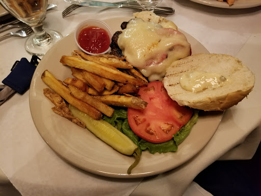 New American Restaurant «Canoe Club», reviews and photos, 27 S Main St, Hanover, NH 03755, USA