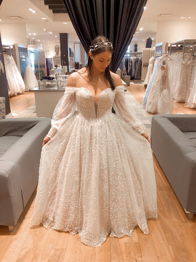 Wedding Store «Boulevard Bride», reviews and photos, 300 Lake St Louis Blvd, Lake St Louis, MO 63367, USA