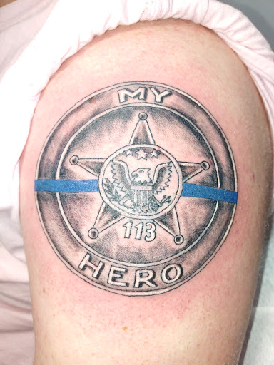 Tattoo Shop «Peace of Art Tattoo», reviews and photos, 15337 S Cicero Ave G, Oak Forest, IL 60452, USA