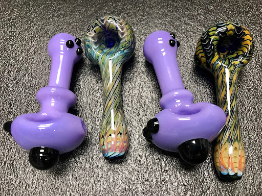 Tobacco Shop «Funky Bean Smoke Shop», reviews and photos, 1163 N Farnsworth Ave, Aurora, IL 60505, USA