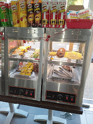 Photo n°6 de Snack Lol In Usa à Hyères ()