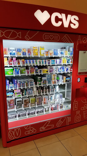 Shopping Mall «Quaker Bridge Mall», reviews and photos, 3320 Brunswick Pike, Lawrenceville, NJ 08648, USA