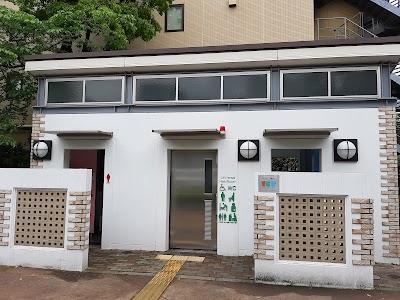 常盤公園内公衆便所