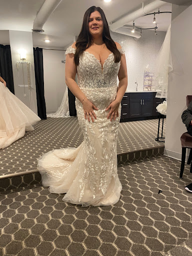 Bridal Shop «Renee Austin Wedding», reviews and photos, 1555 Plainfield Ave NE, Grand Rapids, MI 49505, USA