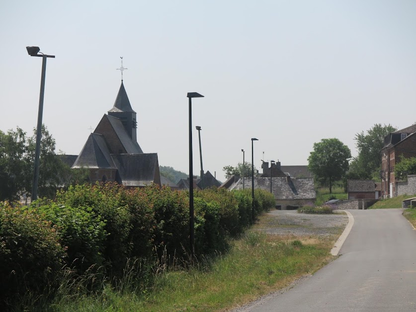 Camping à la Ferme - Basile à Eppe-Sauvage