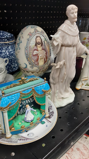 Thrift Store «Goodwill», reviews and photos, 2604 Monroeville Blvd, Monroeville, PA 15146, USA