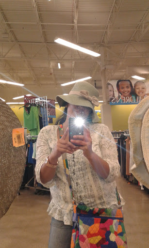 Thrift Store «Goodwill Store & Donation Center», reviews and photos, 1020 N Rohlwing Rd, Addison, IL 60101, USA