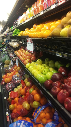 Supermarket «Cash Saver Grocery», reviews and photos, 3044 Wilson Ave, Louisville, KY 40211, USA