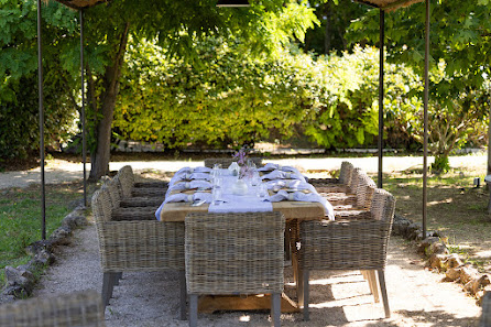 Le Mas Les Eydins : Maison d'hôtes de charme et table gastronomique en Luberon (proche Lacoste Bonnieux) 2420 Chem. du Four, 84480 Bonnieux