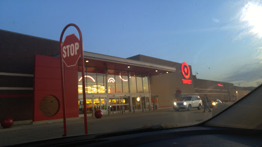 Target, 18000 Vernier Rd, Harper Woods, MI 48225, USA, 