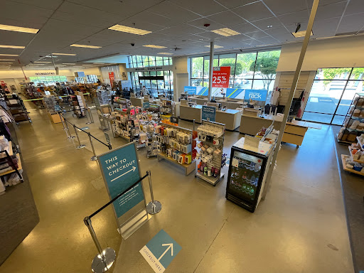 Department Store «Nordstrom Rack», reviews and photos, 17200 Southcenter Pkwy, Tukwila, WA 98188, USA