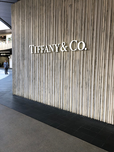 Jewelry Store «Tiffany & Co.», reviews and photos, 395 Santa Monica Blvd, Santa Monica, CA 90401, USA