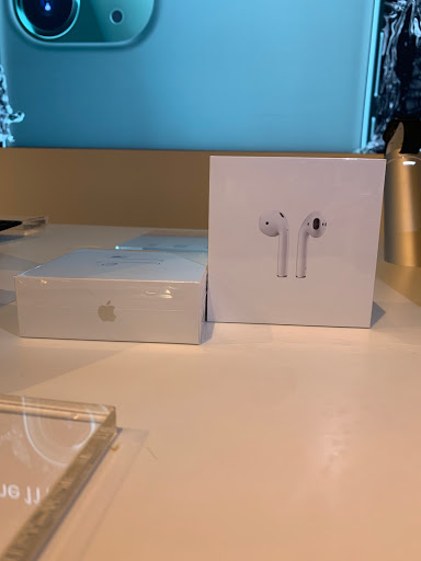 Cell Phone Store «AT&T», reviews and photos, 1812 N Westshore Blvd, Tampa, FL 33607, USA