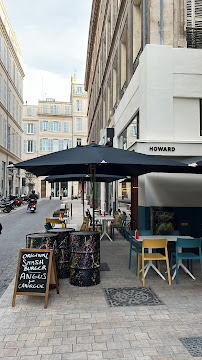 Atmosphère du Restaurant américain Howard - Original Smash Burger à Marseille - n°4