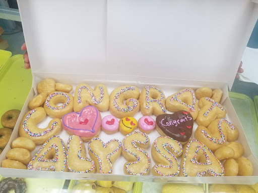 Donut Shop «Donut Plaza Plus», reviews and photos, 2113 Harwood Rd, Bedford, TX 76021, USA