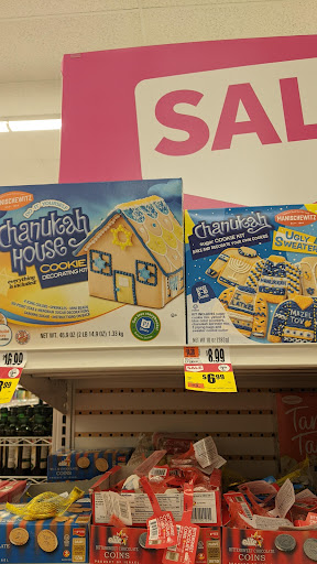 Grocery Store «Super Stop & Shop», reviews and photos, 20 Washington Ave, Dumont, NJ 07628, USA