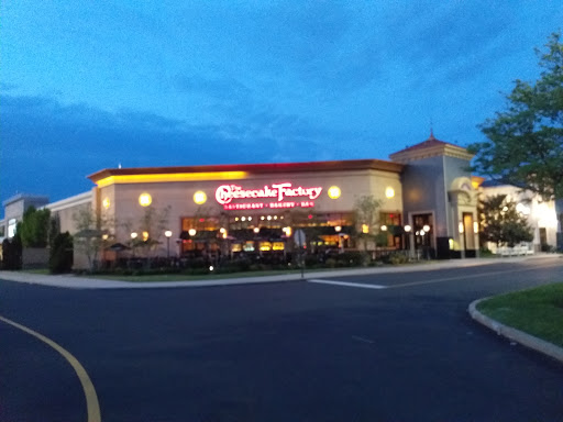 Shopping Mall «Willow Grove Park Mall», reviews and photos, 2500 W Moreland Rd, Willow Grove, PA 19090, USA