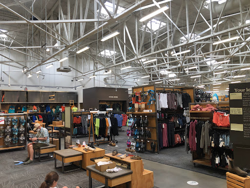 Camping Store «REI», reviews and photos, 2200 Bergen Town Center, Paramus, NJ 07652, USA
