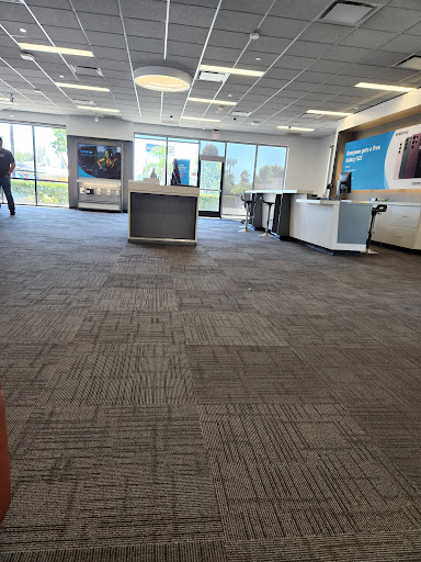 Cell Phone Store «AT&T», reviews and photos, 1643 E Imperial Hwy, Brea, CA 92821, USA