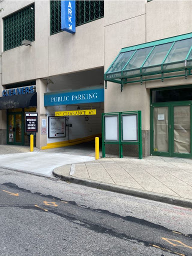 Bourse Parking Garage Parkchirp Philadelphia 1 215 592 8320