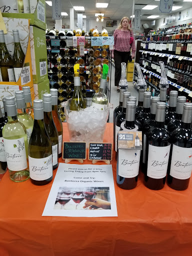 Liquor Store «Montgomery County Liquor & Wine - Kensington», reviews and photos, 3733 University Blvd W, Kensington, MD 20895, USA