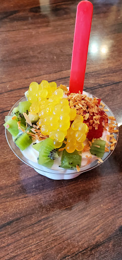 Frozen Yogurt Shop «The Pump House Frozen Yogurt Bar - Grand Rapids», reviews and photos, 2090 Celebration Dr NE #120, Grand Rapids, MI 49525, USA